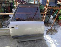 Дверь задняя правая для Audi 100 C3 (1982—1988)  запчасти бу