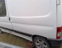 Крыло заднее левое для Peugeot Partner I рестайлинг (2002—2012)  запчасти бу