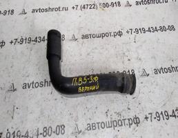 Патрубок радиатора верхний для VOLKSWAGEN Passat B5 (1996—2001)  запчасти бу