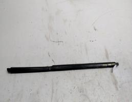 Молдинг стекла двери задней правой для SAAB 9000 I рестайлинг (1991—1998)  запчасти бу