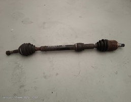 Привод в сборе правый для Nissan Sunny B14 (1994—1999)  запчасти бу