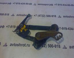 Петля капота правая для Mercedes-Benz E-класс W124/S124/C124/A124 (1984—1997)  запчасти бу