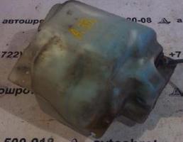 Бачок омывателя заднего стекла для Nissan Maxima A33 (1999—2006)  запчасти бу