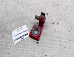 Петля двери передней для VOLKSWAGEN Passat B3 (1988—1993)  запчасти бу