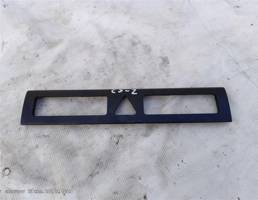 Рамка кнопки аварийной сигнализации для Audi A6 C5 (1997—2001)  запчасти бу