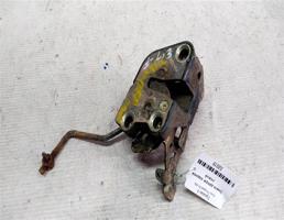 Замок двери задней левой для Isuzu Trooper I (1981—1991)  запчасти бу