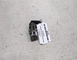 Личинка ручки двери правой для Chevrolet Lanos I (2002—2009)  запчасти бу