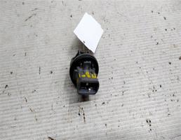 Патрон заднего фонаря для Mitsubishi Pajero III (1999—2003)  запчасти бу