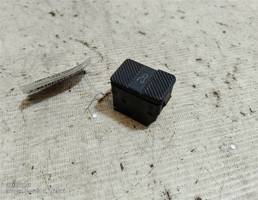 Кнопка открывания люка крыши для VOLKSWAGEN Passat B3 (1988—1993)  запчасти бу