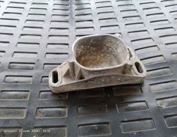 Опора ДВС передняя (подушка) для Audi 100 C4 (1990—1994)  запчасти бу