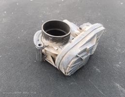 Заслонка дроссельная электрическая для Citroen C4 I (2004—2014)  запчасти бу