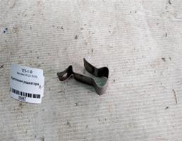 Крепление радиатора для Mercedes-Benz W123 W123/V123/C123/S123 (1975—1986)  запчасти бу