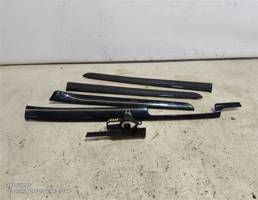 Накладка на торпедо км-т для Audi A4 B6 (2000—2006)  запчасти бу