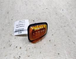 Повторитель на крыло желтый для Daewoo Nexia I рестайлинг (2008—2016)  запчасти бу