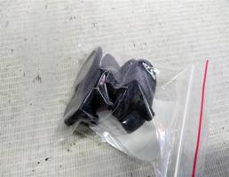 Пистон накладки панели багажника для Audi 100 C4 (1990—1994)  запчасти бу