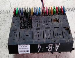 Блок предохранителей для Audi 80 B4 (1991—1996)  запчасти бу