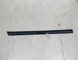 Молдинг двери задней правой для Audi 80 B4 (1991—1996)  запчасти бу