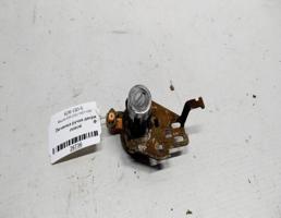 Личинка ручки двери левой для Mazda 626 GD (1987—1996)  запчасти бу