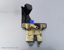 Замок багажника для Audi А4 B6 00-06г  запчасти бу