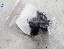 Пистон обшивки для VOLKSWAGEN Caddy III (2004—2010)  запчасти бу