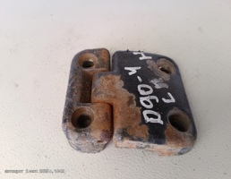 Петля двери передней нижняя левая для Land Rover Defender I (1983—2007)  запчасти бу