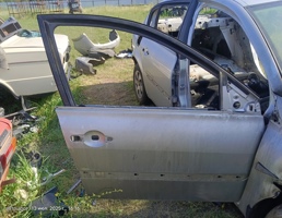 Дверь передняя правая для Renault Megane II (2002—2006)  запчасти бу