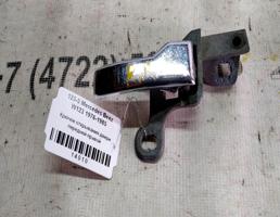 Крючок двери передней правой для Mercedes-Benz W123 W123/V123/C123/S123 (1975—1986)  запчасти бу