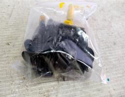 Пистон обшивки багажника для Mercedes-Benz C-класс W202/S202 (1993—1997)  запчасти бу