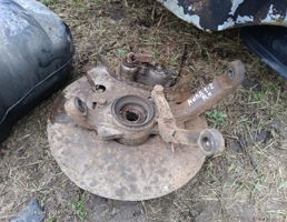 Кулак поворотный передний правый для ВАЗ (LADA) 2121 (4x4) Фора I рестайлинг (1996—2011)  запчасти бу