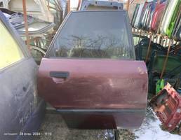 Дверь задняя правая для Audi 80 B4 91-94г  запчасти бу