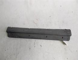 Накладка на порог внутренний правый для Mitsubishi Pajero II (1991—1997)  запчасти бу