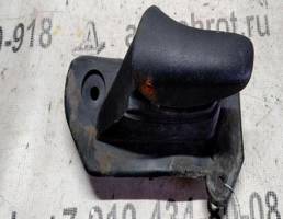 Крючок двери передней левой для Opel Astra F (1991—2005)  запчасти бу