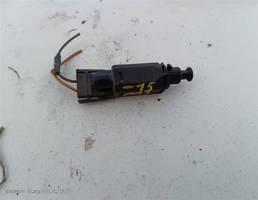 Датчик педали тормоза для VOLKSWAGEN Passat B3 (1988—1993)  запчасти бу