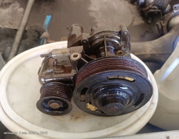 Насос охлаждения помпа для Land Rover Defender I рестайлинг (2007—2016)  запчасти бу