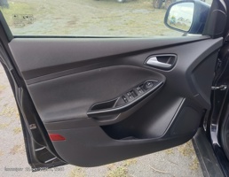 Обшивка двери передней левой для Ford Focus III (2011—2015)  запчасти бу