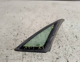 Стекло кузовное глухое правое для Audi A4 B5 (1994—1999)  запчасти бу