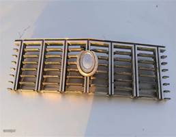 Решетка радиатора для Toyota Crown S130 (1987—1999)  запчасти бу