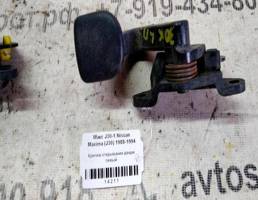 Крючок двери левой для Nissan Maxima J30 (1988—1994)  запчасти бу