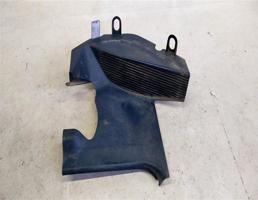 Накладка на стойку нижняя переднюю левую для Mercedes-Benz E-класс W124/S124/C124/A124 (1984—1997)  запчасти бу