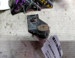 Крепление радиатора для Audi 100 C4 (1990—1994)  запчасти бу