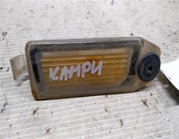 Фонарь подсветки номера для Toyota Camry XV20 (1994—2002)  запчасти бу