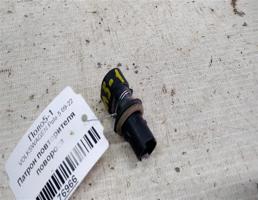 Патрон повторителя поворота для VOLKSWAGEN Polo V (2009—2015)  запчасти бу