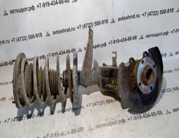 Кулак поворотный передний правый для Audi 100 С3 83-91г  запчасти бу