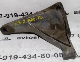 Кронштейн ДВС правый для Audi 100 C3 (1982—1988)  запчасти бу