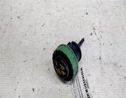 Крышка бачка ГУРа для Audi A6 C4 (1994—1997)  запчасти бу