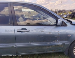 Дверь передняя правая для Mitsubishi Lancer IX (2000—2007)  запчасти бу