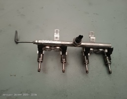 Рампа топливная км-т для Peugeot 3008 I рестайлинг (2013—2016)  запчасти бу