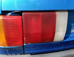Фонарь задний внутренний левый для Audi 80 B3 (1986—1991)  запчасти бу