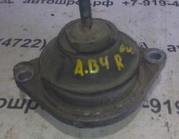Опора ДВС правая (подушка) для Audi 80 B4 (1991—1996)  запчасти бу