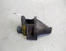 Кронштейн ДВС передний для Audi 90 B2 (1984—1987)  запчасти бу